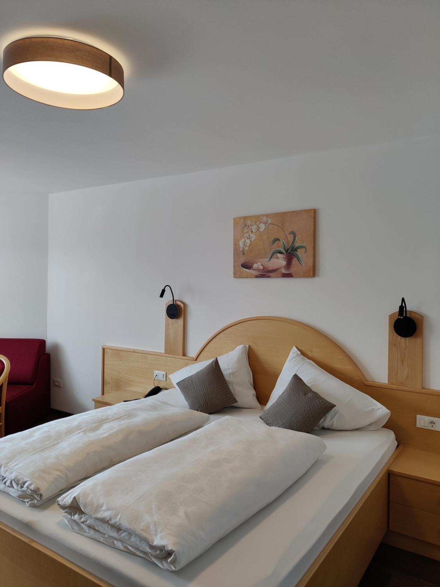 Hotel Garni Herz Tirolo Phòng bức ảnh