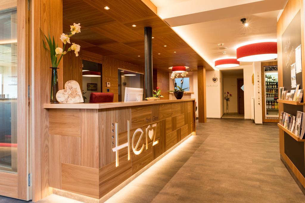 Hotel Garni Herz Tirolo Ngoại thất bức ảnh
